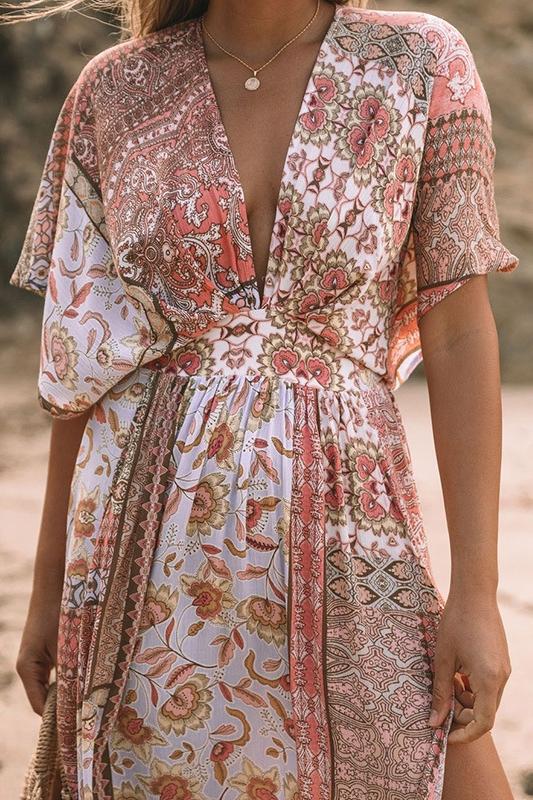 Saída de Praia Basia Estampada com Decote V