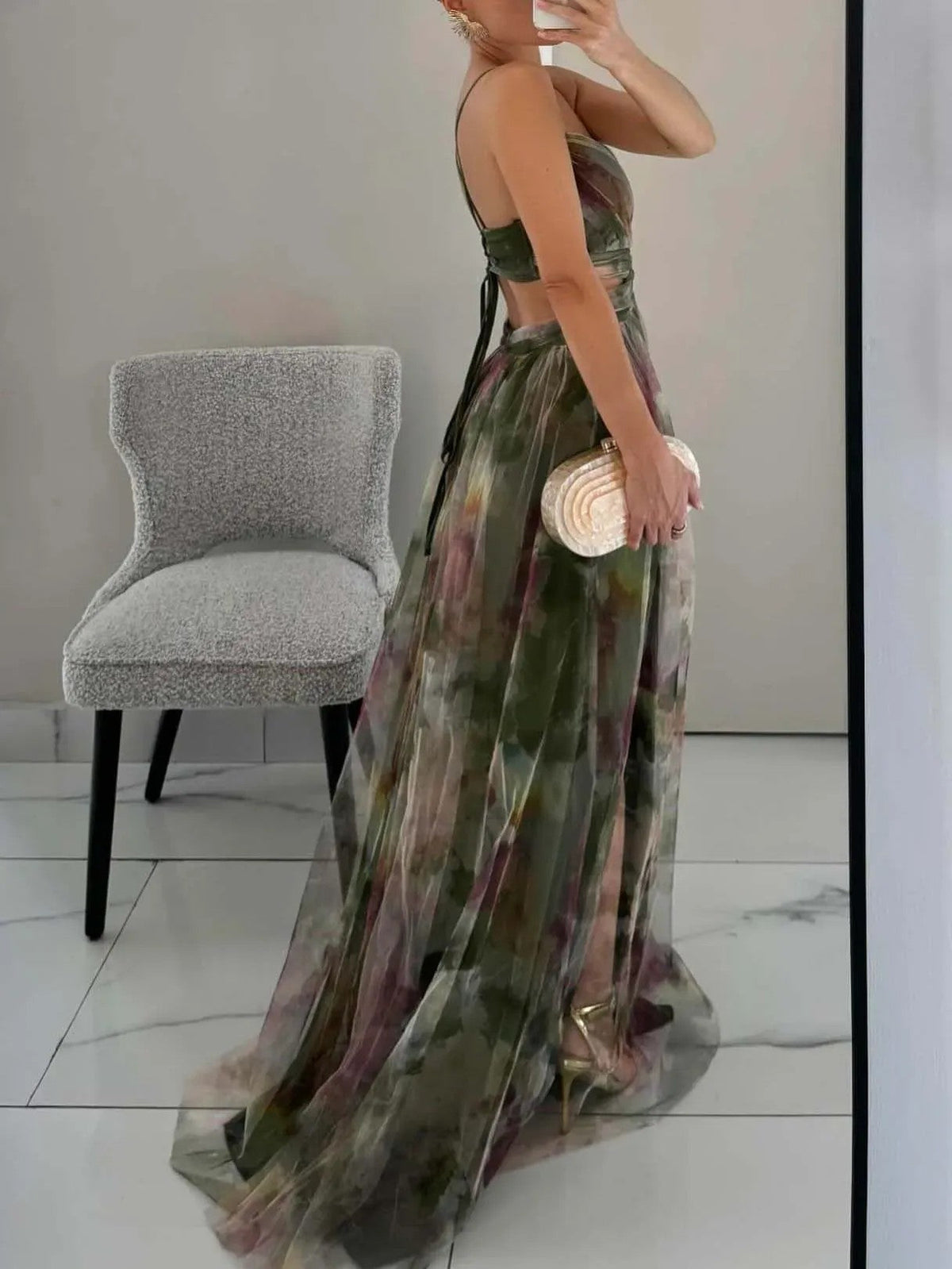 Maíra | Floral Print V-Neck Maxi Dress