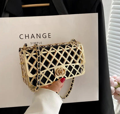 Bolsa Luxo e Sofisticação em Design Metálico - Change