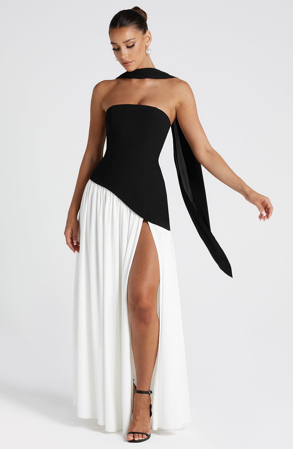 Fabricia | Vestido Longo Elegante