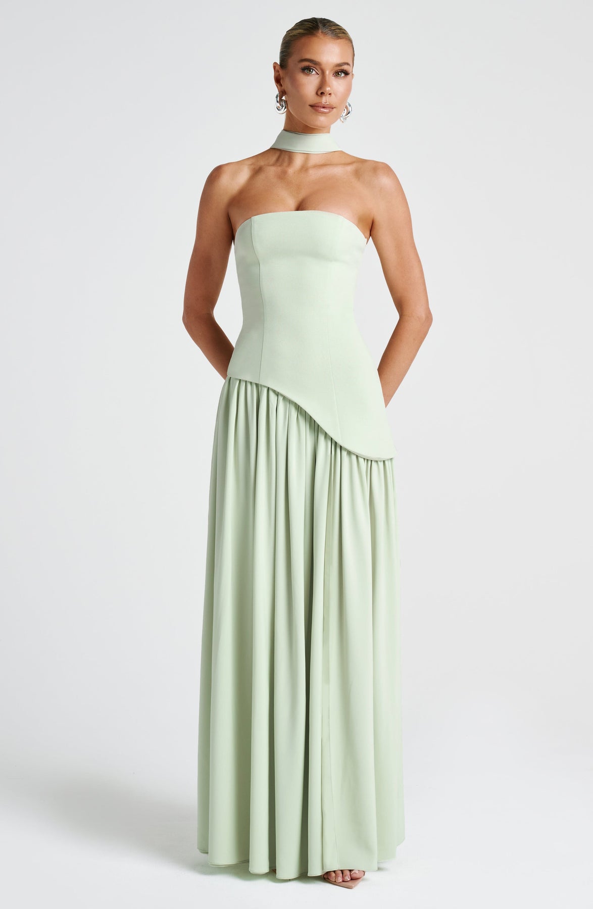 Fabricia | Vestido Longo Elegante