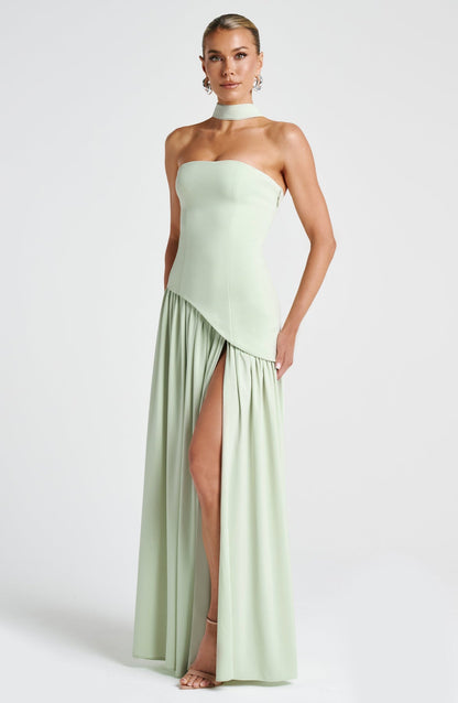 Fabricia | Vestido Longo Elegante