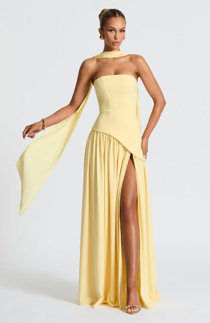 Fabricia | Vestido Longo Elegante