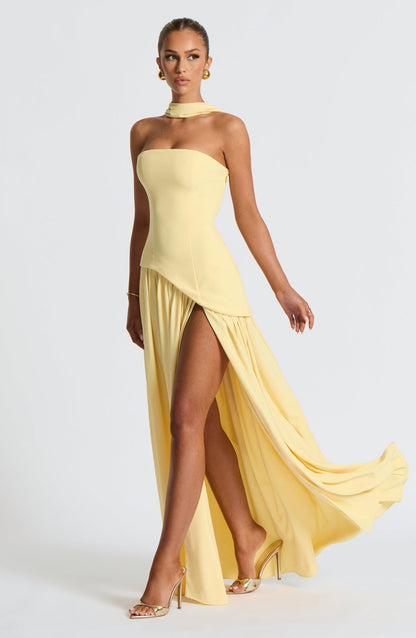 Fabricia | Vestido Longo Elegante