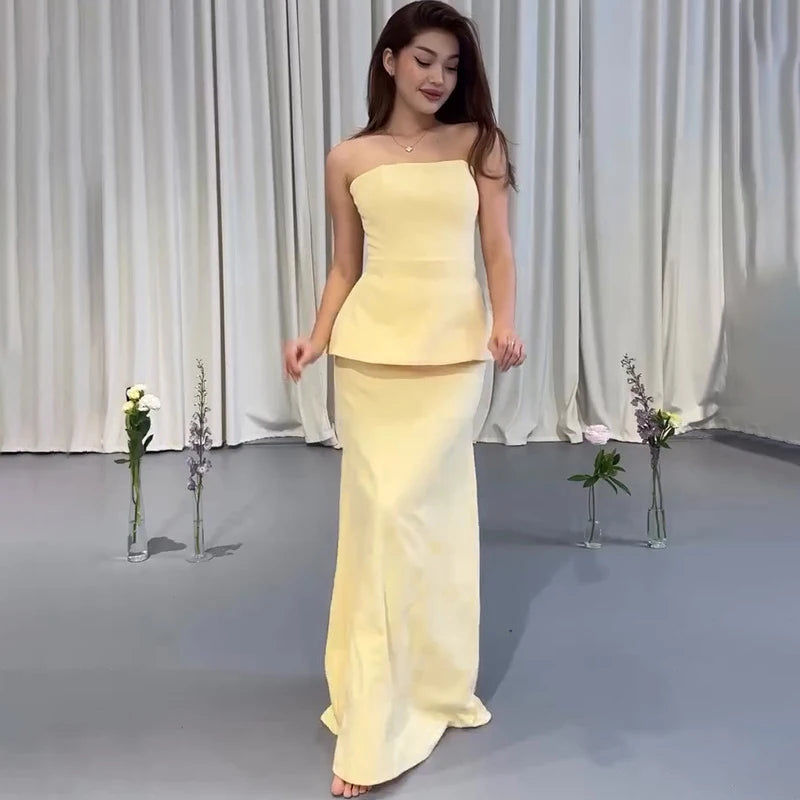 Conjunto Feminino Elegante com Top Faixa e Saia – 2 Peças