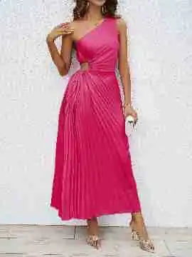 Vestido Feminino Ombro Único com Pregas e Recortes
