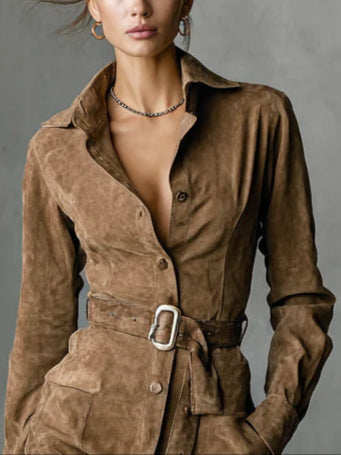 Vestido Kaelith – Midi em Suede com Gola de Blazer