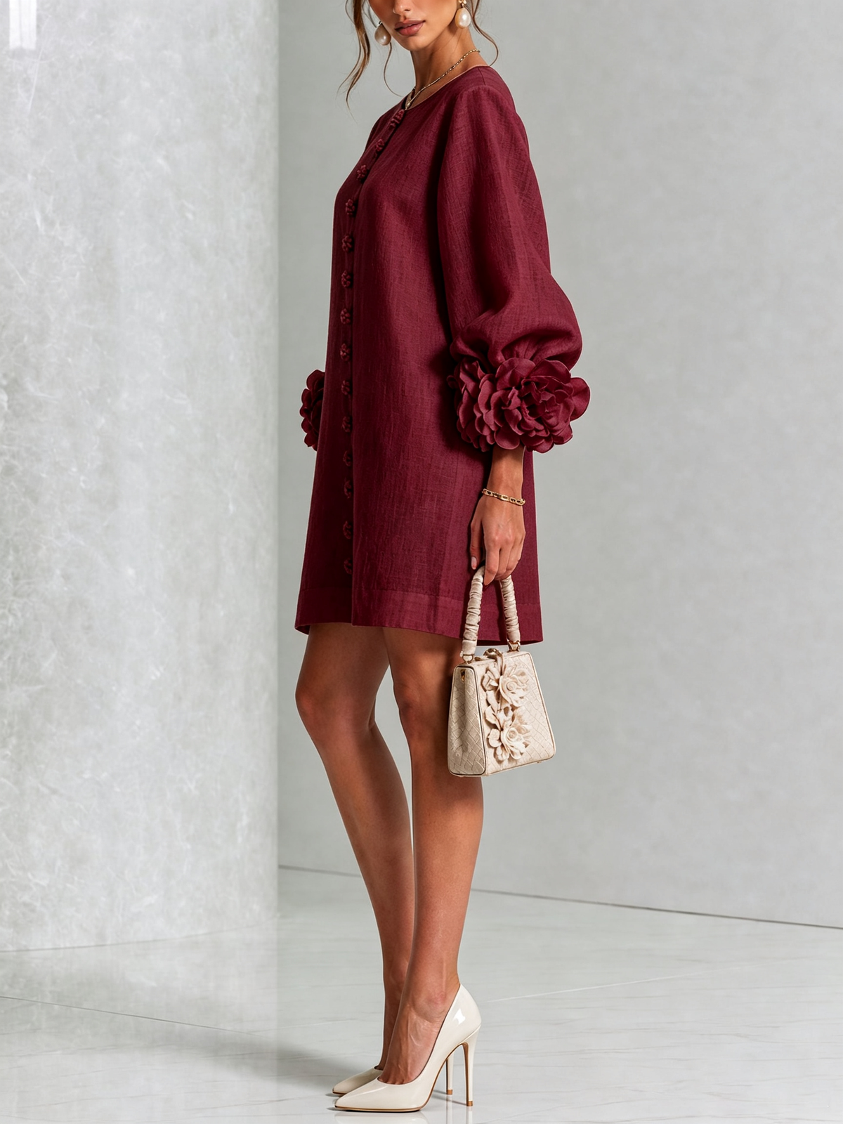Vestido Curto Helena Floral com Mangas Marcantes