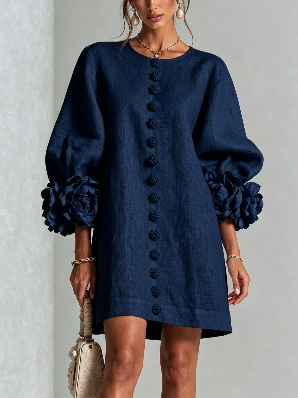 Vestido Curto Helena Floral com Mangas Marcantes