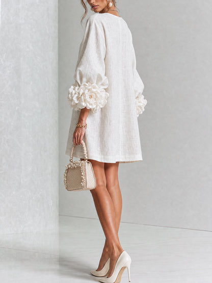 Vestido Curto Helena Floral com Mangas Marcantes