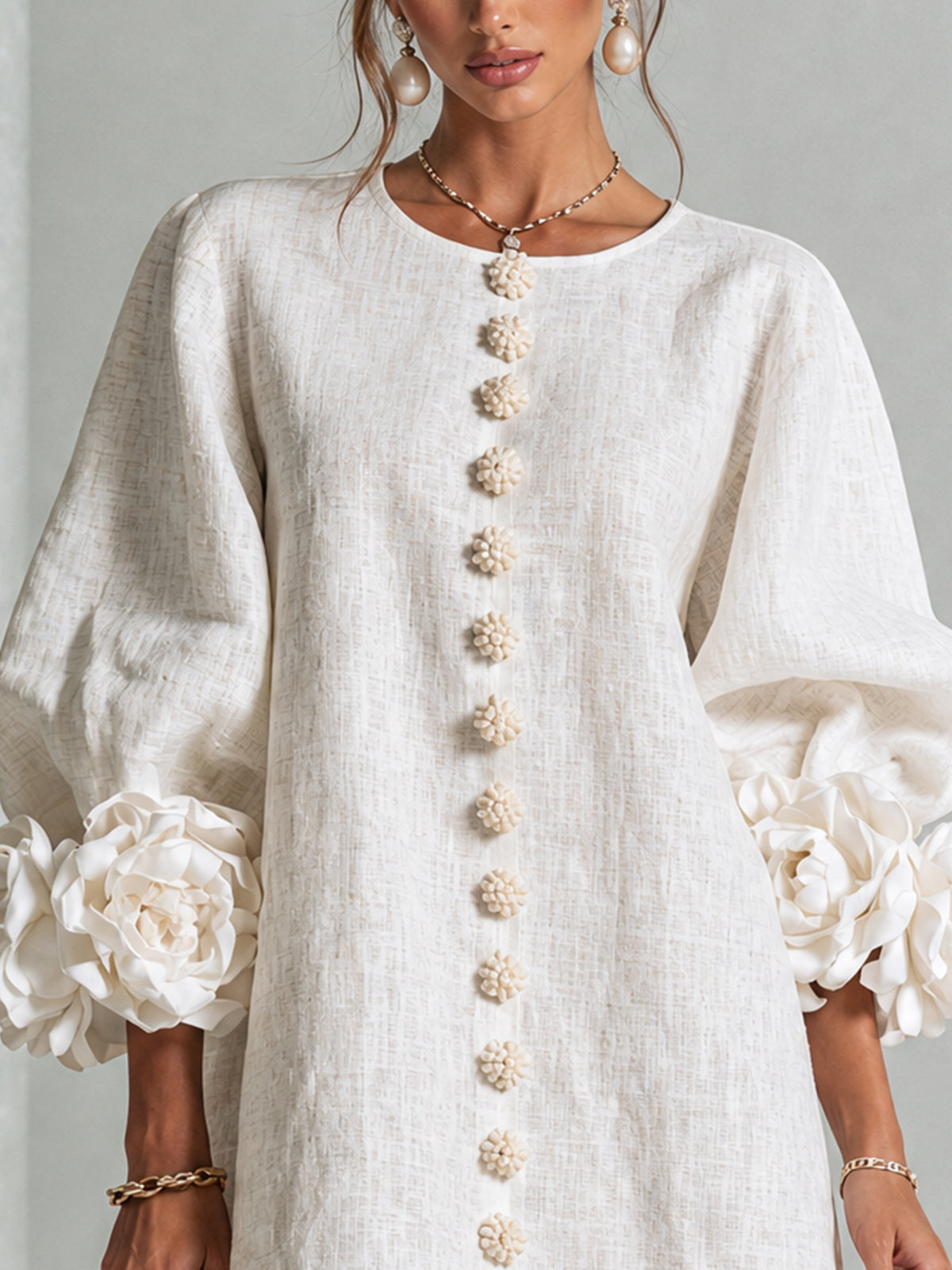 Vestido Curto Helena Floral com Mangas Marcantes