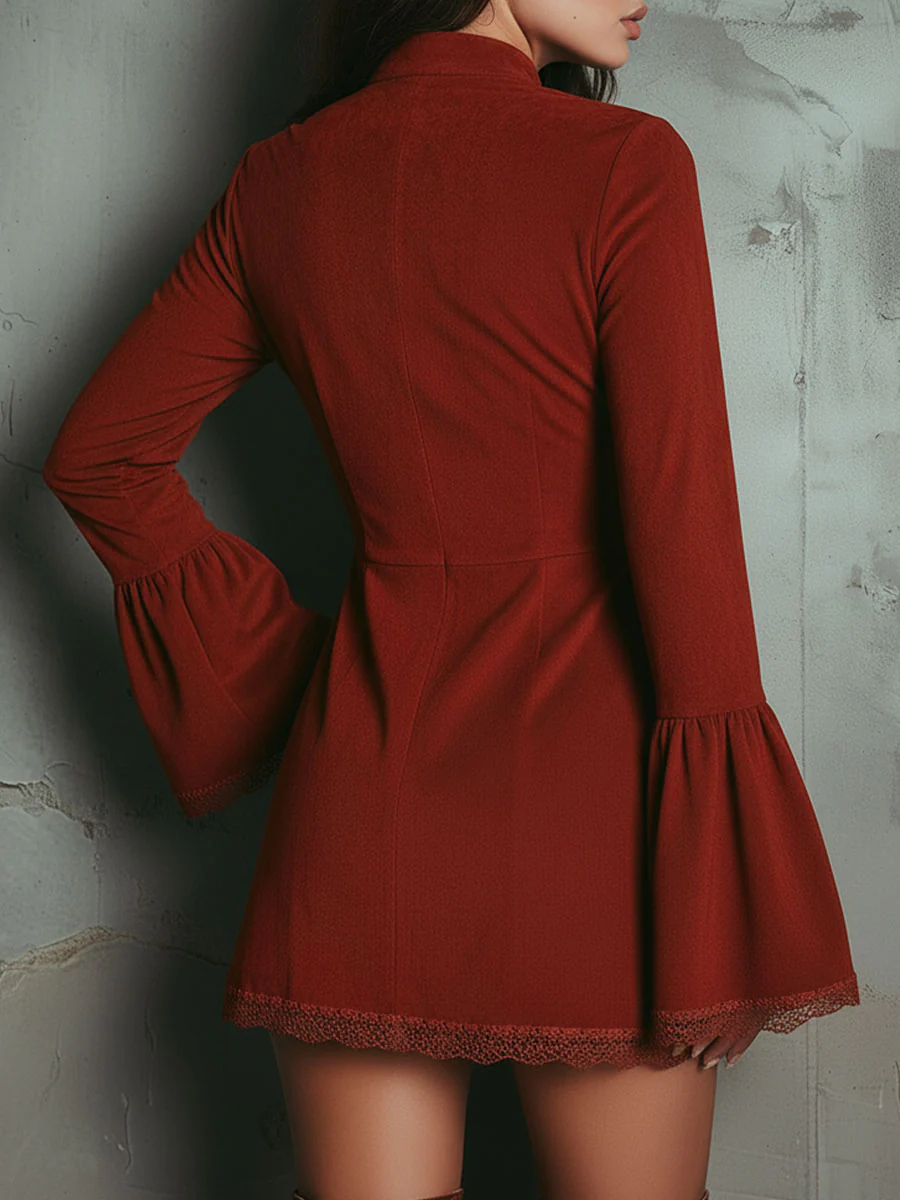 Vestido Curto Ferrugem Vintage com Manga Sino, Bordado e Barra em Renda – Efeito Camurça