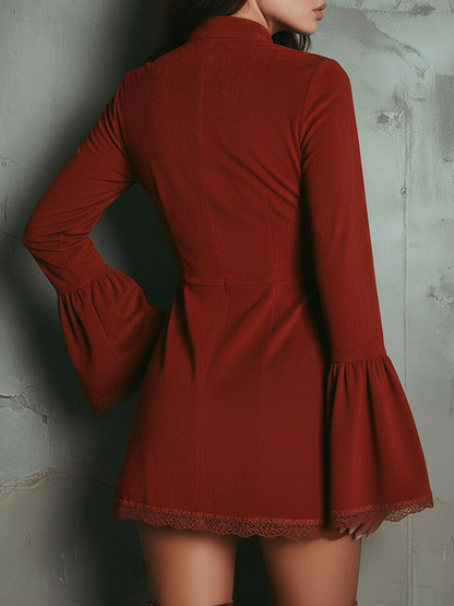 Vestido Curto Ferrugem Vintage com Manga Sino, Bordado e Barra em Renda – Efeito Camurça