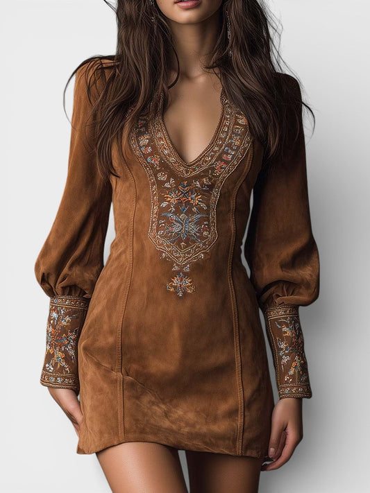 Eugenia | Vestido Curto Boho Chic com Bordados Florais e Mangas Bufantes