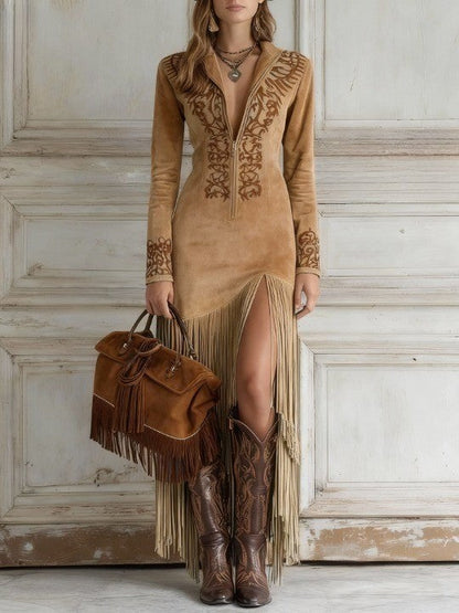 Vestido Longo Western em Camurça Sintética com Franjas e Bordados