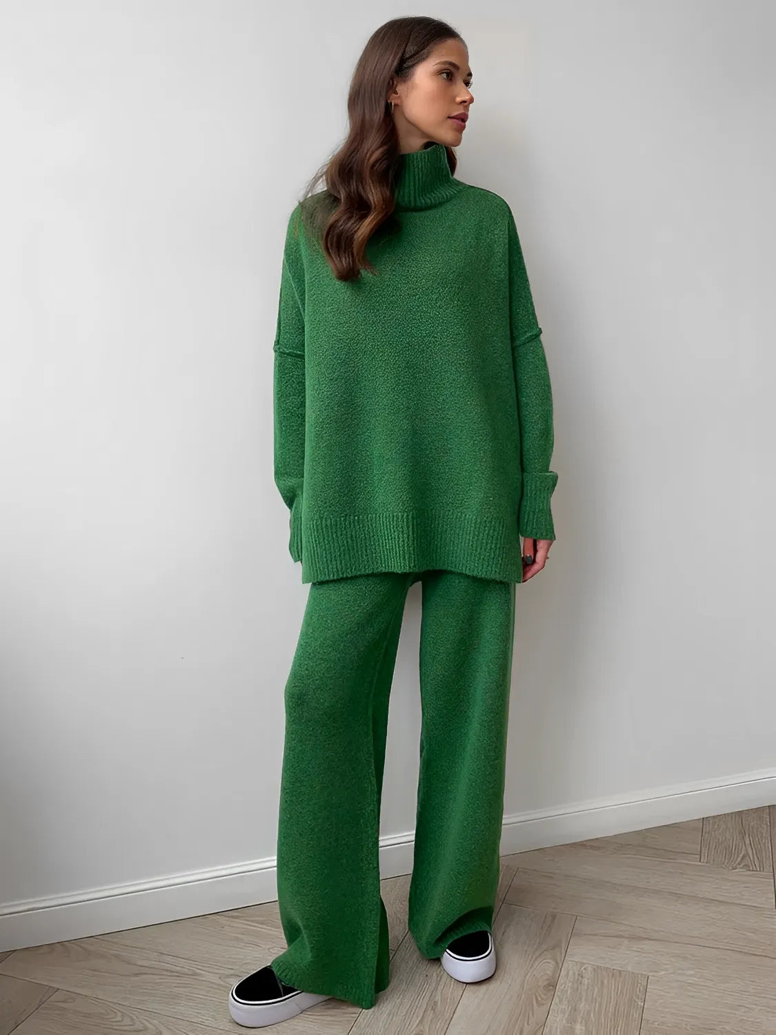 Conjunto Feminino de Tricô com Suéter Mullet Gola Alta e Calça Pantalona de Cintura Alta - Melanie