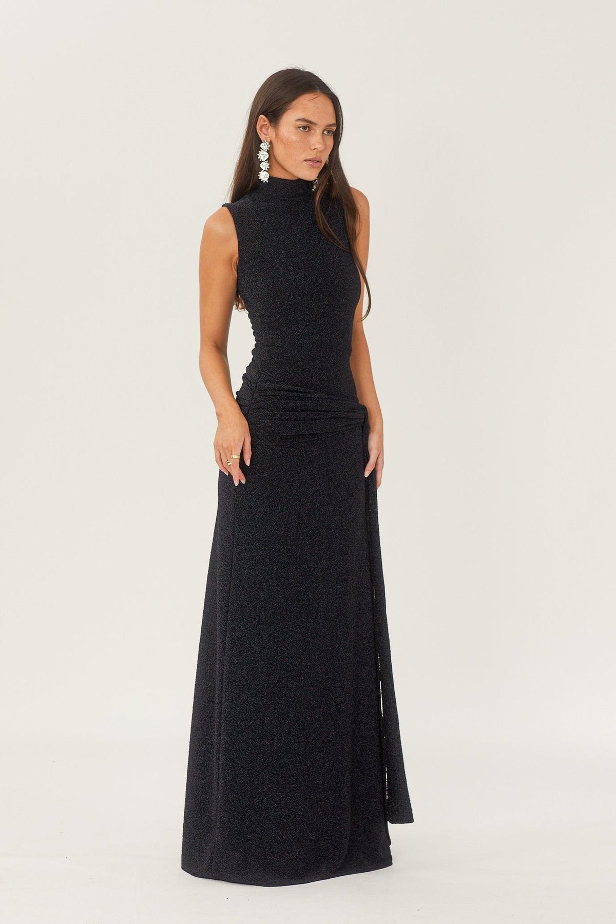 Vestido Longo de Malha Metalizada com Alça - Mariza
