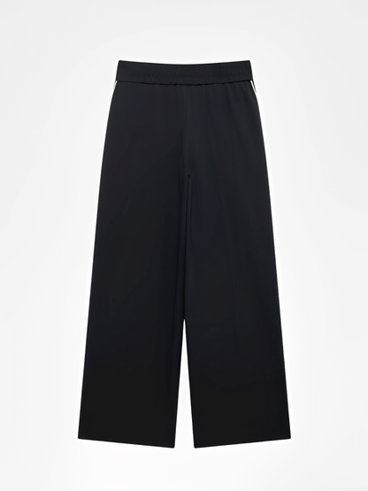 Conjunto Feminino Casual Esportivo com Jaqueta de Zíper e Calça com Listras Brancas Laterais  – Fernanda