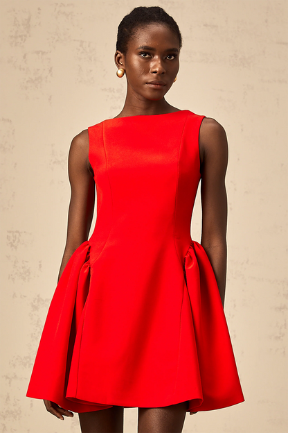 Vestido Mini Vermelho Flare com Decote Bateau