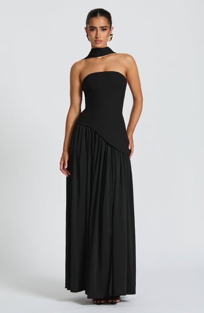 Fabricia | Vestido Longo Elegante