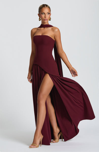 Fabricia | Vestido Longo Elegante
