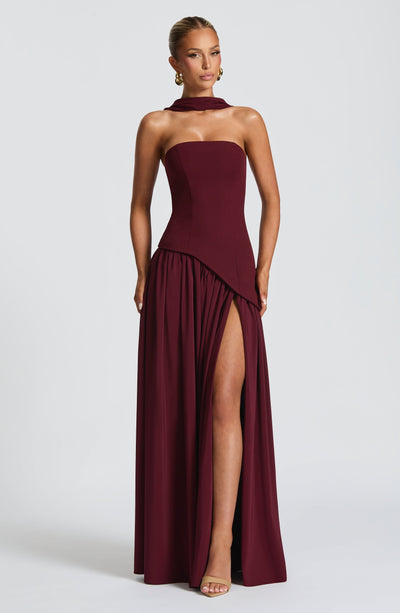 Fabricia | Vestido Longo Elegante