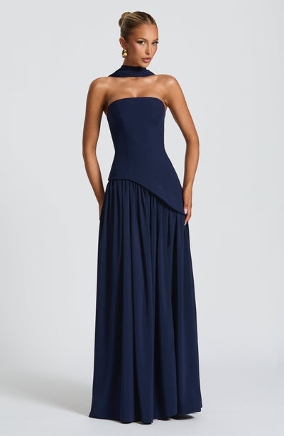 Fabricia | Vestido Longo Elegante